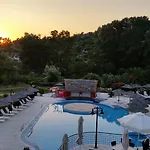 Makednos Hotel