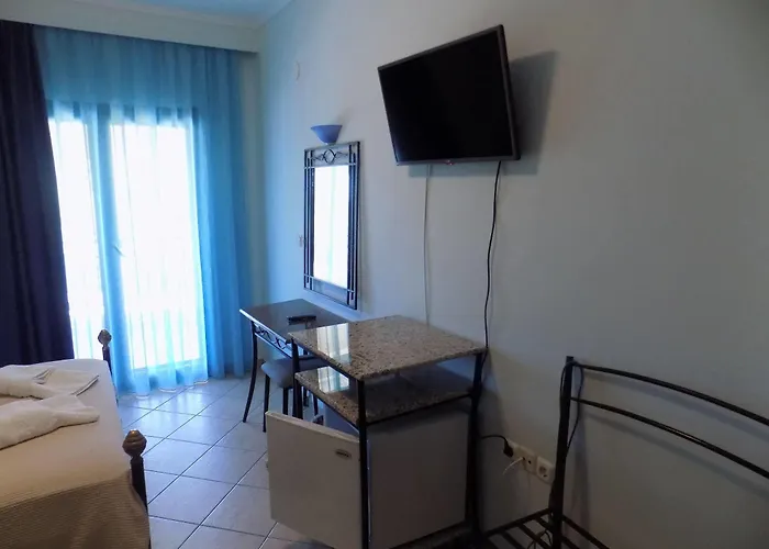Makednos Otel 3*