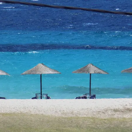 Makednos ホテル ニキティ