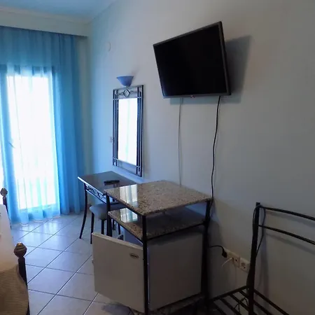 Makednos ホテル 3*